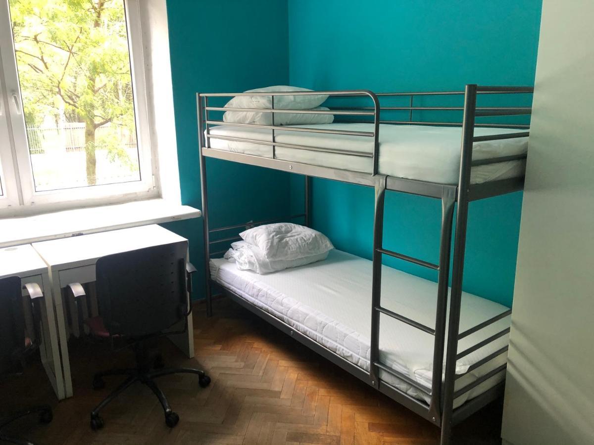 Student-House Kazimierzowska Hostel Warschau Buitenkant foto
