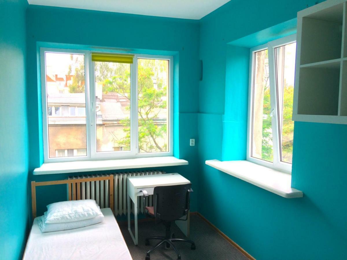 Student-House Kazimierzowska Hostel Warschau Buitenkant foto