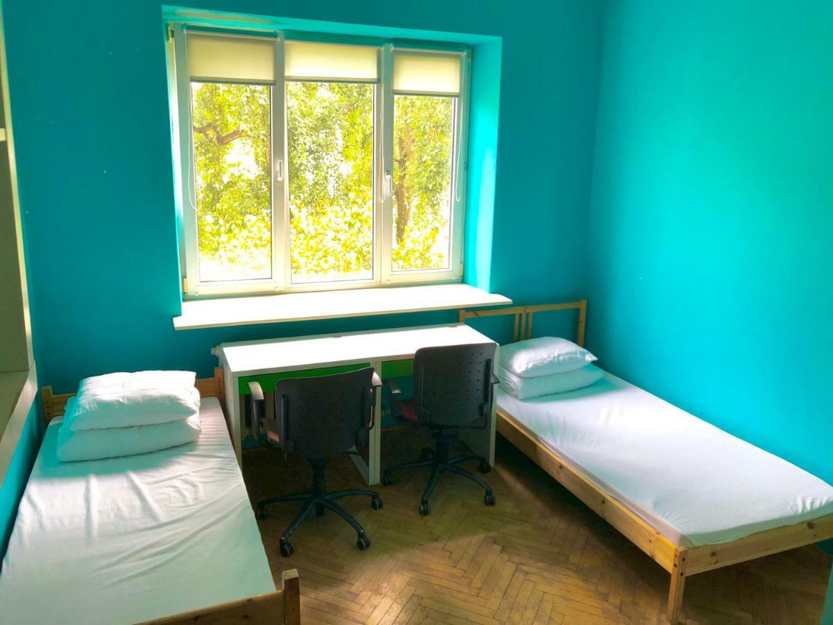 Student-House Kazimierzowska Hostel Warschau Buitenkant foto